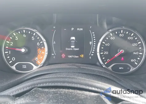 2018 Jeep Renegade Latitude 4X4 from USA, damaged, VIN ZACCJBBB2JPH45302